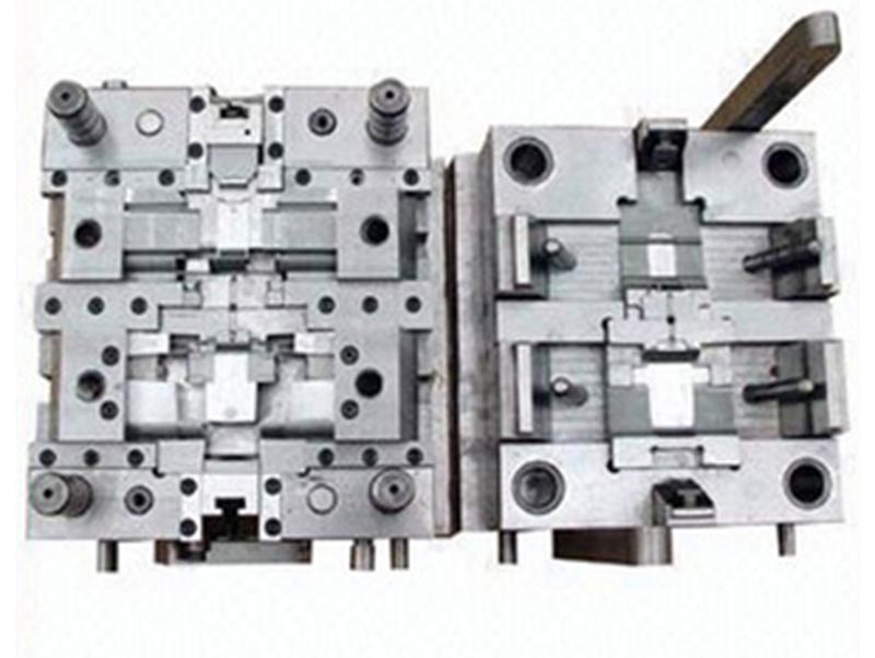 沿滩精密塑料模-07